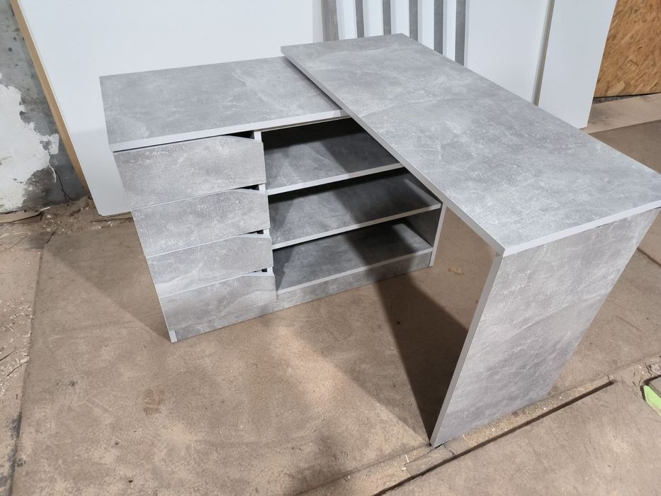 Стіл манікюрний стіл для манікюру.