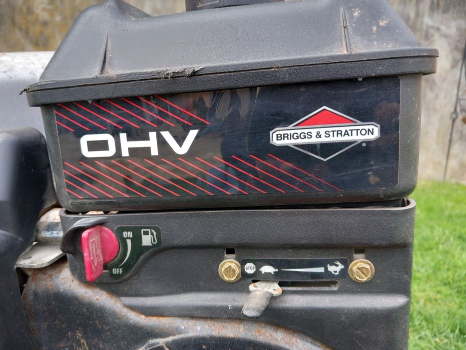 Motoenxada briggs stratton