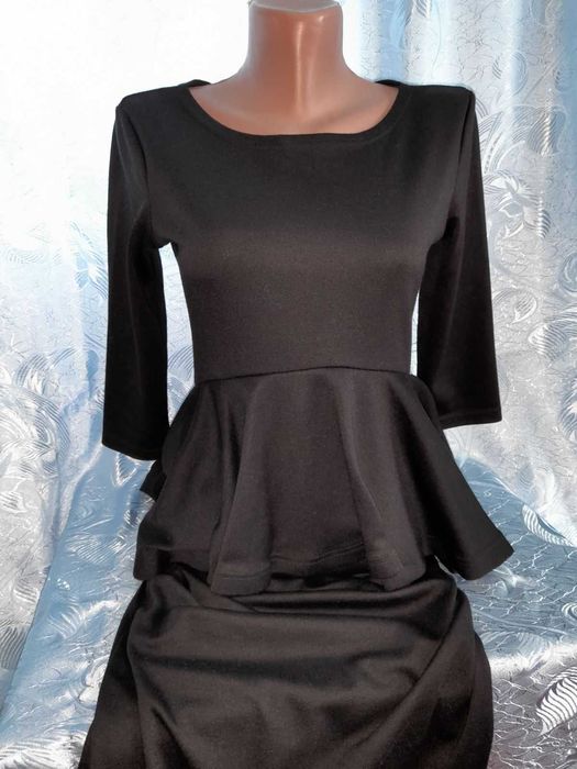 Продам плаття чорного кольору