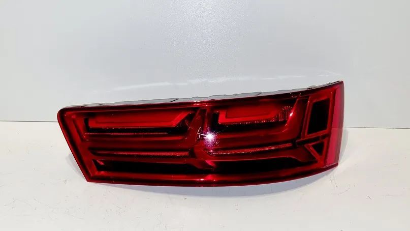 Lampa tył prawa Audi Q7 4m0 europa
