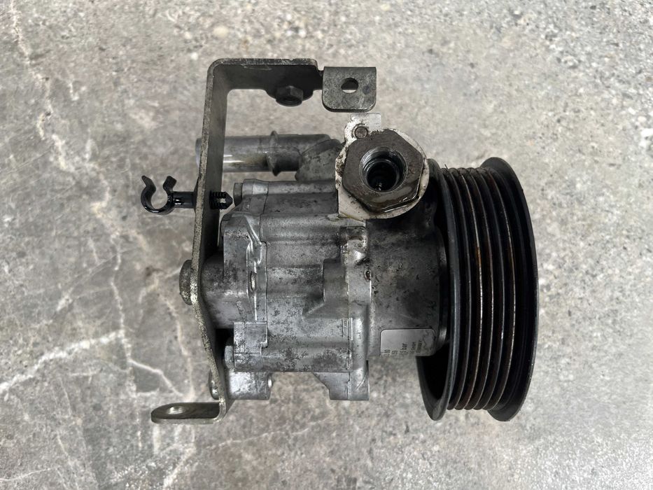 Гідропідсилювач керма ГУР Citroen C5 С6 Peugeot 407 607 2.7 HDI