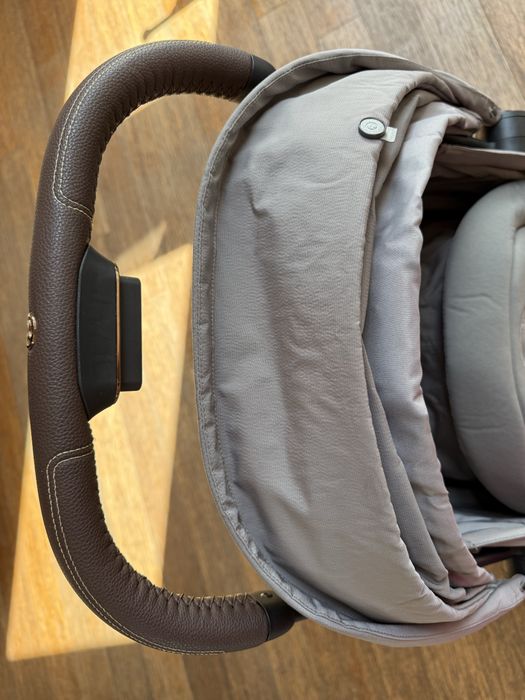 Cybex COYA lekki wózek spacerowy i pałąk rose gold