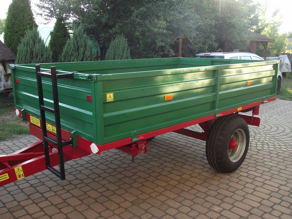 Przyczepa wywrotka rolnicza 3 stronny kiper, 3,5 tony