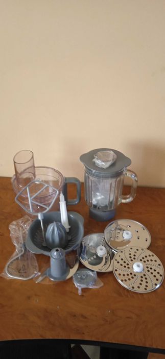 Кухоний комбайн KENWOOD Type KHC29