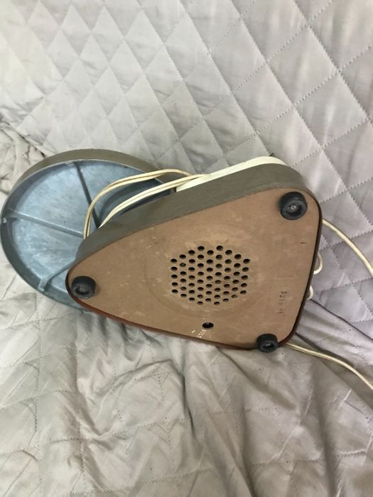 Gira-discos muito antigo