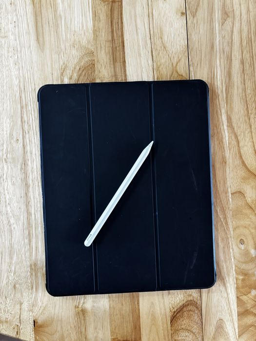 Ipad  Pro 12.9” 6th geração (256gb) + capa + teclado magic keyboard + apple pencil