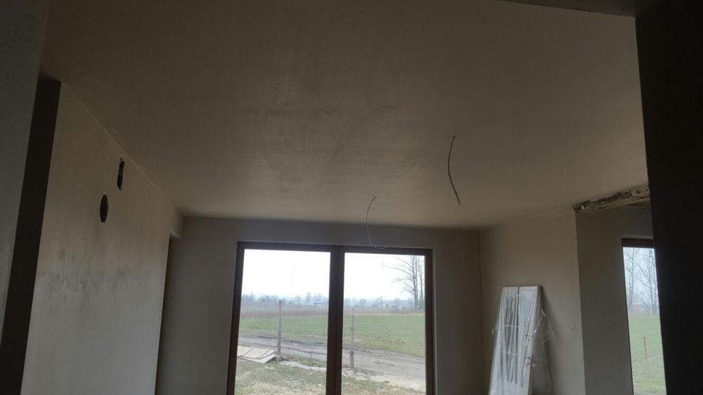 Tynki maszynowe , gipsowe , posiadamy agregaty prądotwórcze