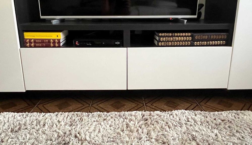 Amário / Móvel Televisão