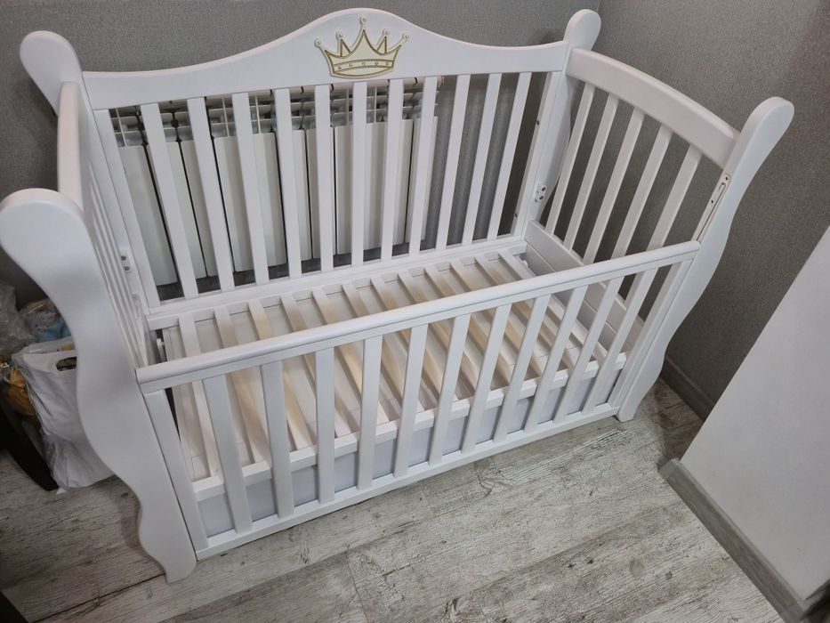 Детская  кроватка