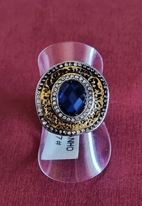 Anel bicolor, em aço, aspeto envelhecido com pedra oval azul. T17