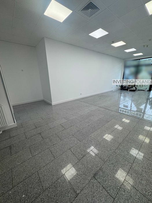 Lokal z witryną na działaność handlowo-usługową, biurową