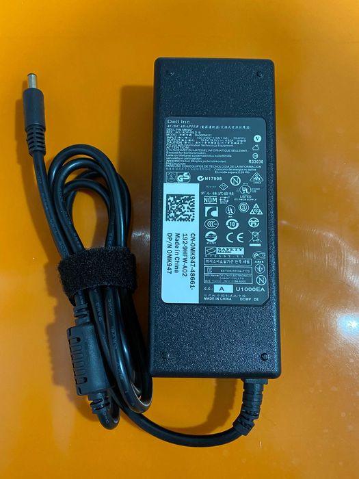 Блок живлення для ноутбука Dell 90 W 19.5 V 4.62 A 4.5*3.0mm