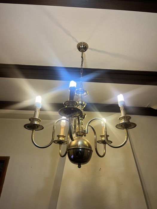 Candeeiro dourado de sala / quarto