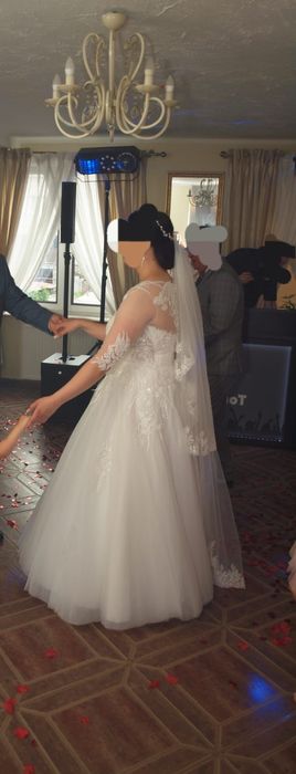 Piękna suknia ślubna