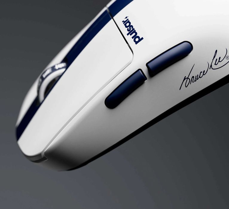 Pulsar X2 Crazylight x Pikachu 8K 35 грамм Игровая мышь