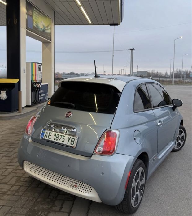 FIAT 500e,2015год