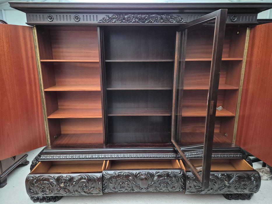 Stylowa biblioteka na lwich łapach antyk
