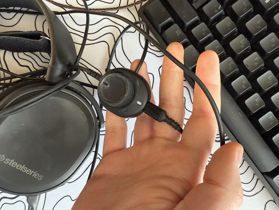 Steelseries arctis