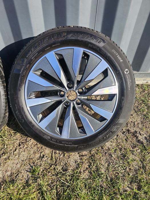 Felgi aluminiowe AUDI 18  5X112 volkswagen