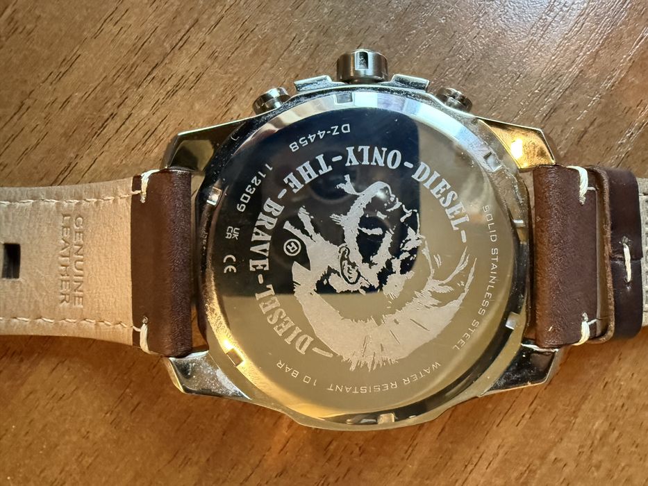 Продам годинник DIESEL DZ 4458