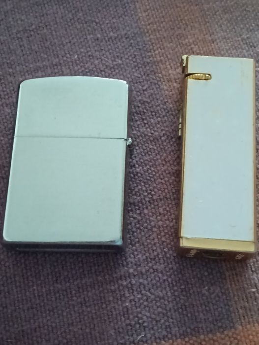 Dois isqueiros Champ ,para coleção ou outros