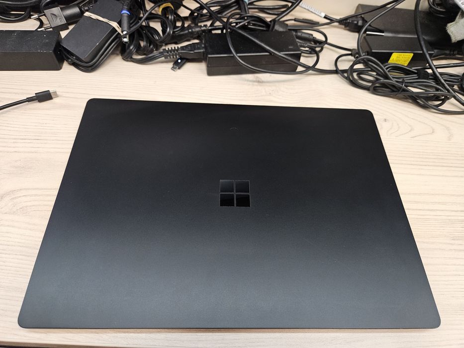 Ультрабук Microsoft Surface Laptop 4 i7-1185G7/16Gb/SSD 256Gb/15" 2496x1664 IPS TOUCH