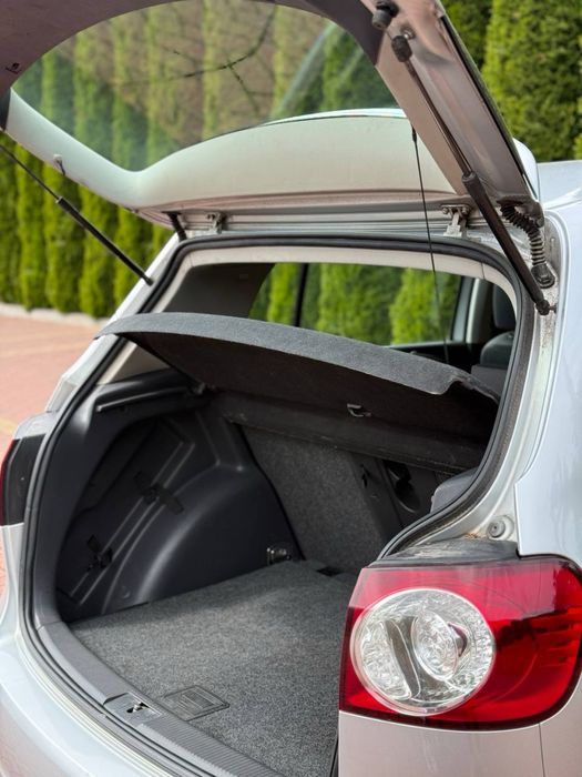 Продам Volkswagen Golf Plus 1.6 бензин