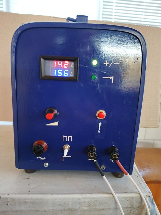 Зарядное устройство для автомобиля 12v