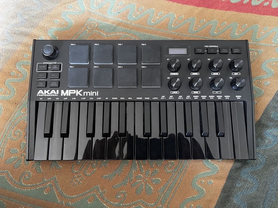 Akai MPK mini black
