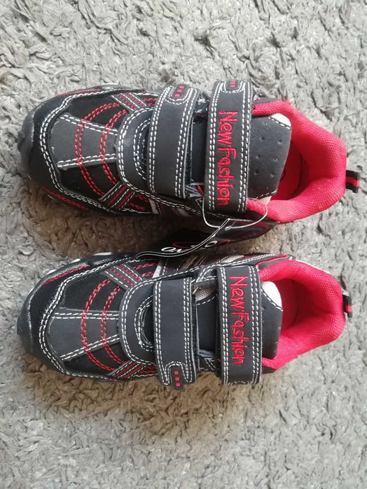 Sportowe buty dziecięce rozm. 26