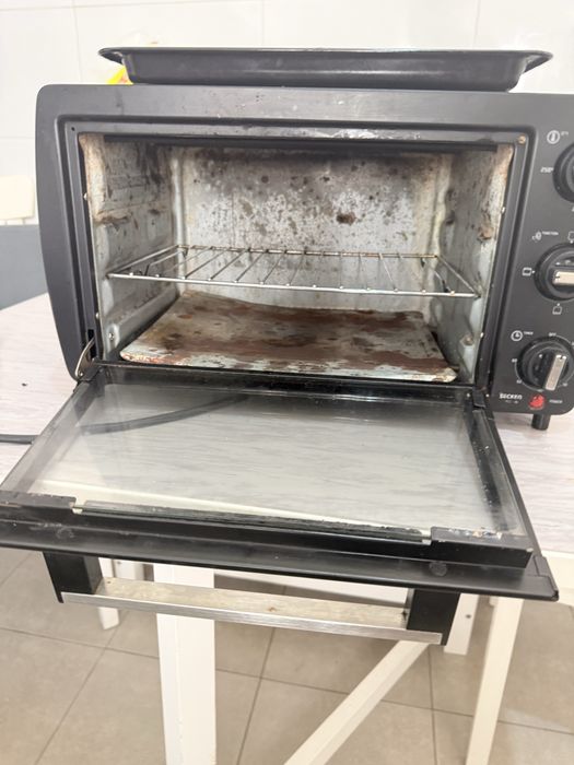 Forno eletrico com bandeja