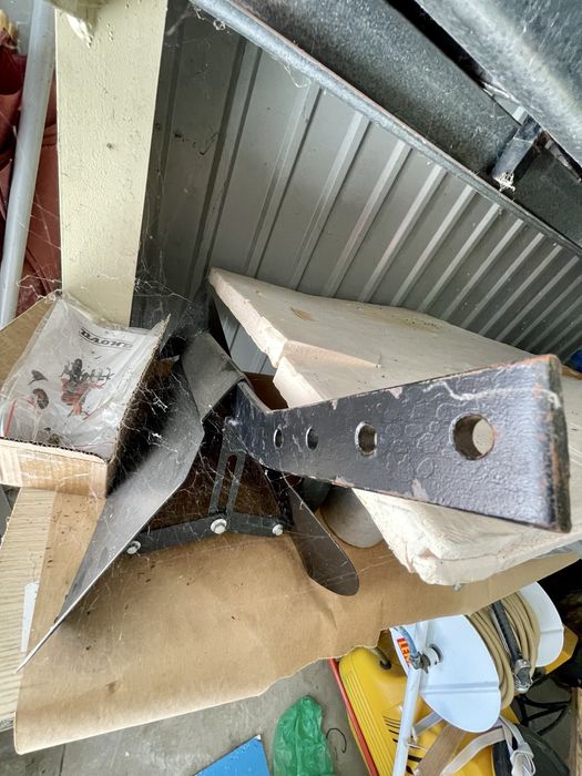 Moto enxada semi nova 2 horas de trabalho