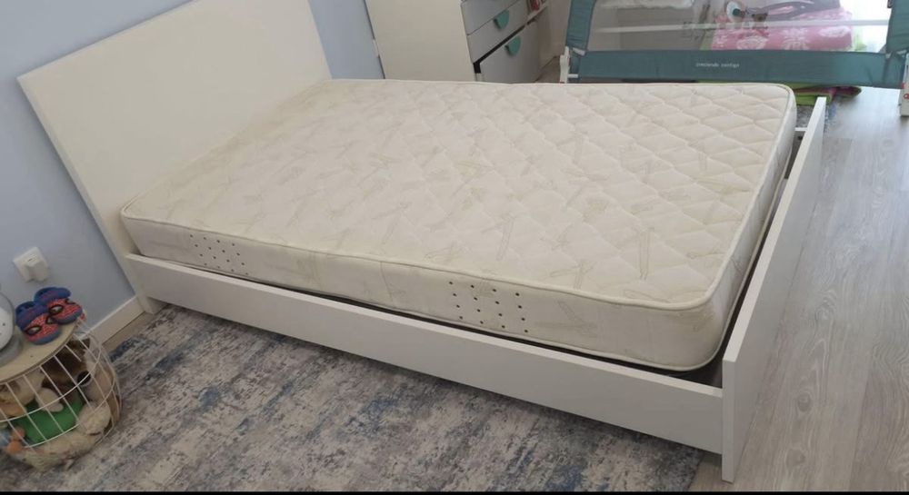 Cama de corpo e meio 1,20x2,00