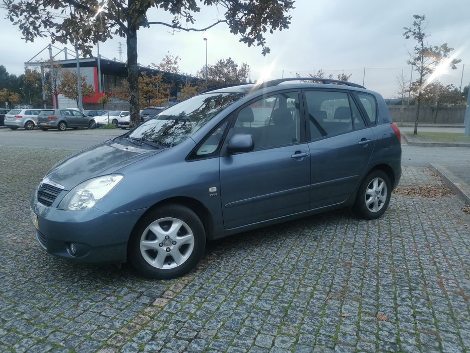 Toyota Corolla verso