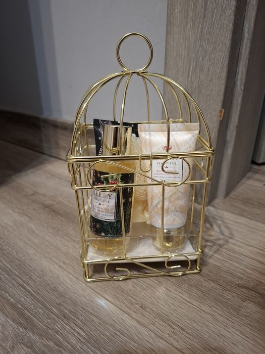 zestaw kosmetyków do pielęgnacji