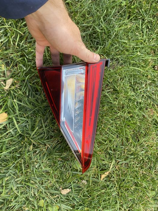 Фонарь левый задний skoda superb 3  LED 3v9945307