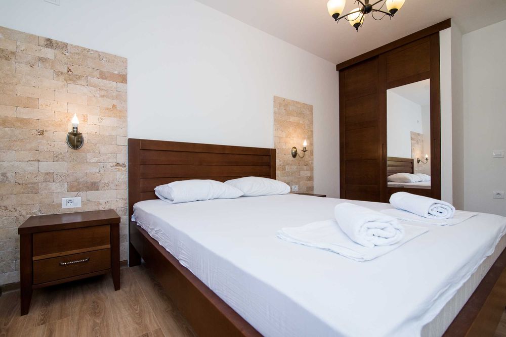 Wakacje klimat Chorwacja, Apartamenty plaża, Basen, leżaki, Czarnogóra