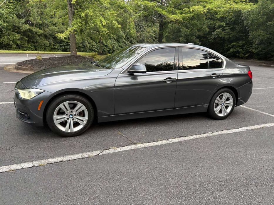 BMW 3 Series 330i      2017
