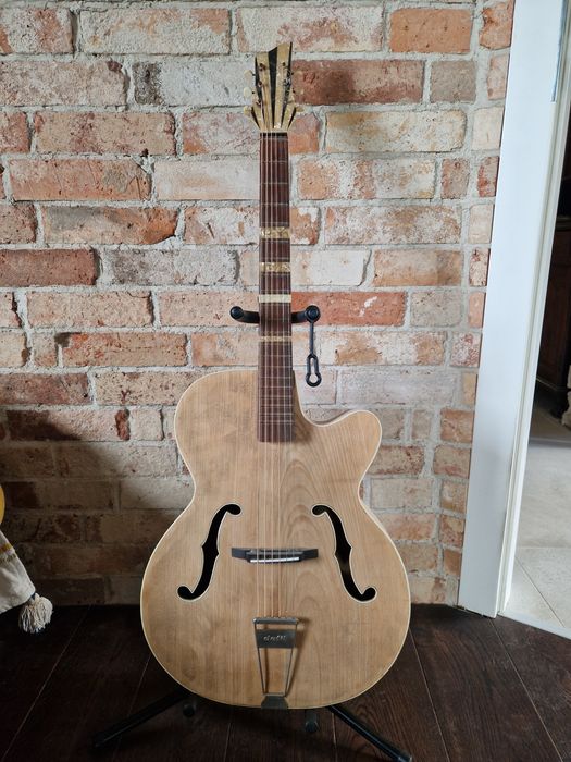 Gitara archtop (rolyford lub hüttl) lata 50-te do renowacji