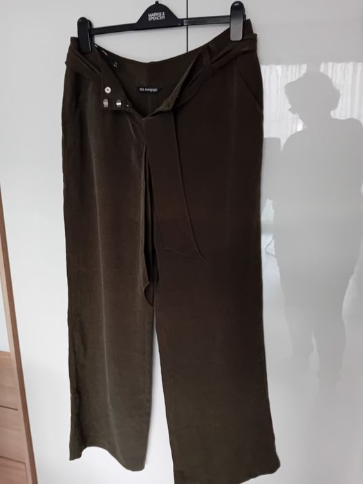 Eleganckie spodnie z naturalnego jedwabiu Marks & Spencer rozmiar 42