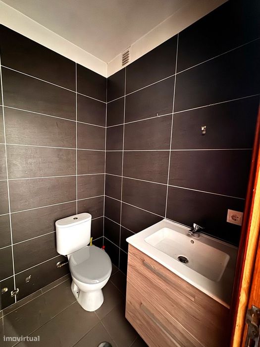 Andar de moradia T3 com garagem, em Ermesinde