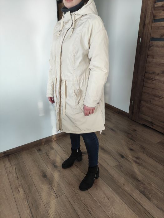 Kurtka kremowa ocieplana 50 5XL Bonprix