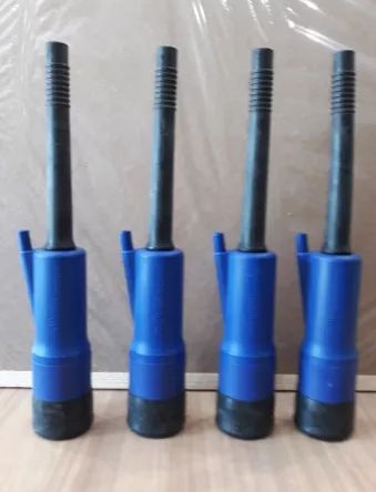 Dojarka.Gumy strzykowe z kubkami w kpl.MILKRITE trójkątne, cena brutto