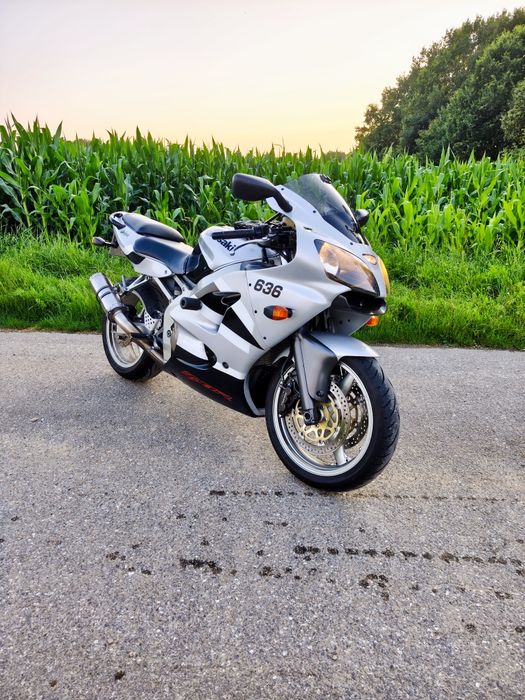 Kawasaki ZX6R 600
