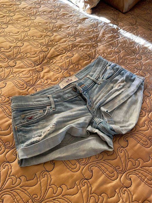 Женские джинсовые шорты Hollister