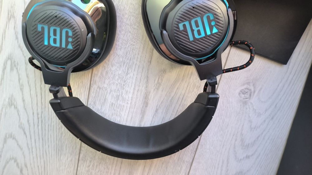 Sluchawki jbl quantum 810 bezprzewodowe  USZKODZONE WYRWANY MIKROFON