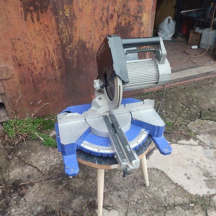 Торцовка з протяжкою Elektra Beckum KGS301 (Metabo)