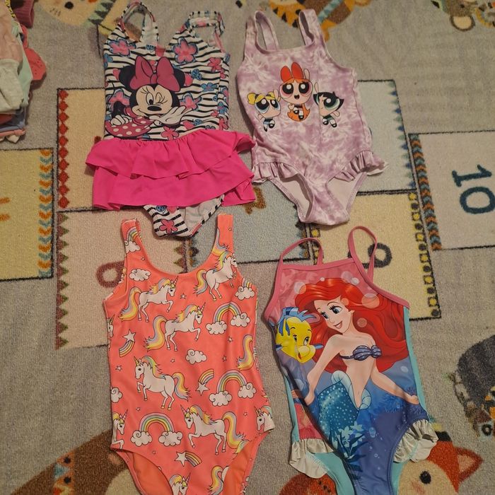 Zestaw BOX paka ubrań  dla dziewczynki 98-104