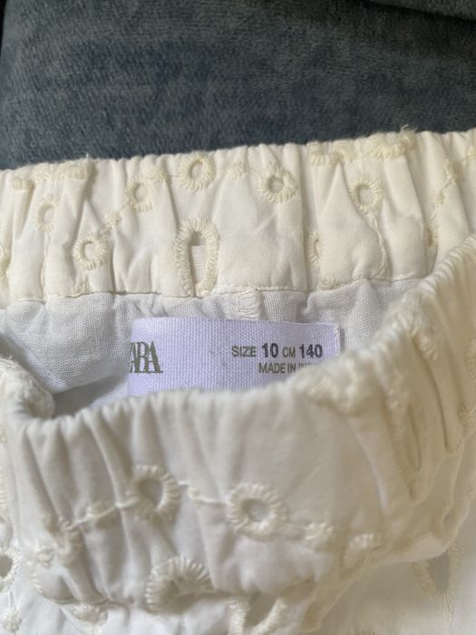 Conjunto branco da Zara.