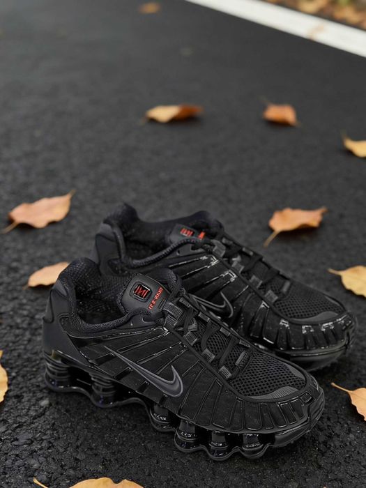 Buty Nike Shox Czarny nowe R.40